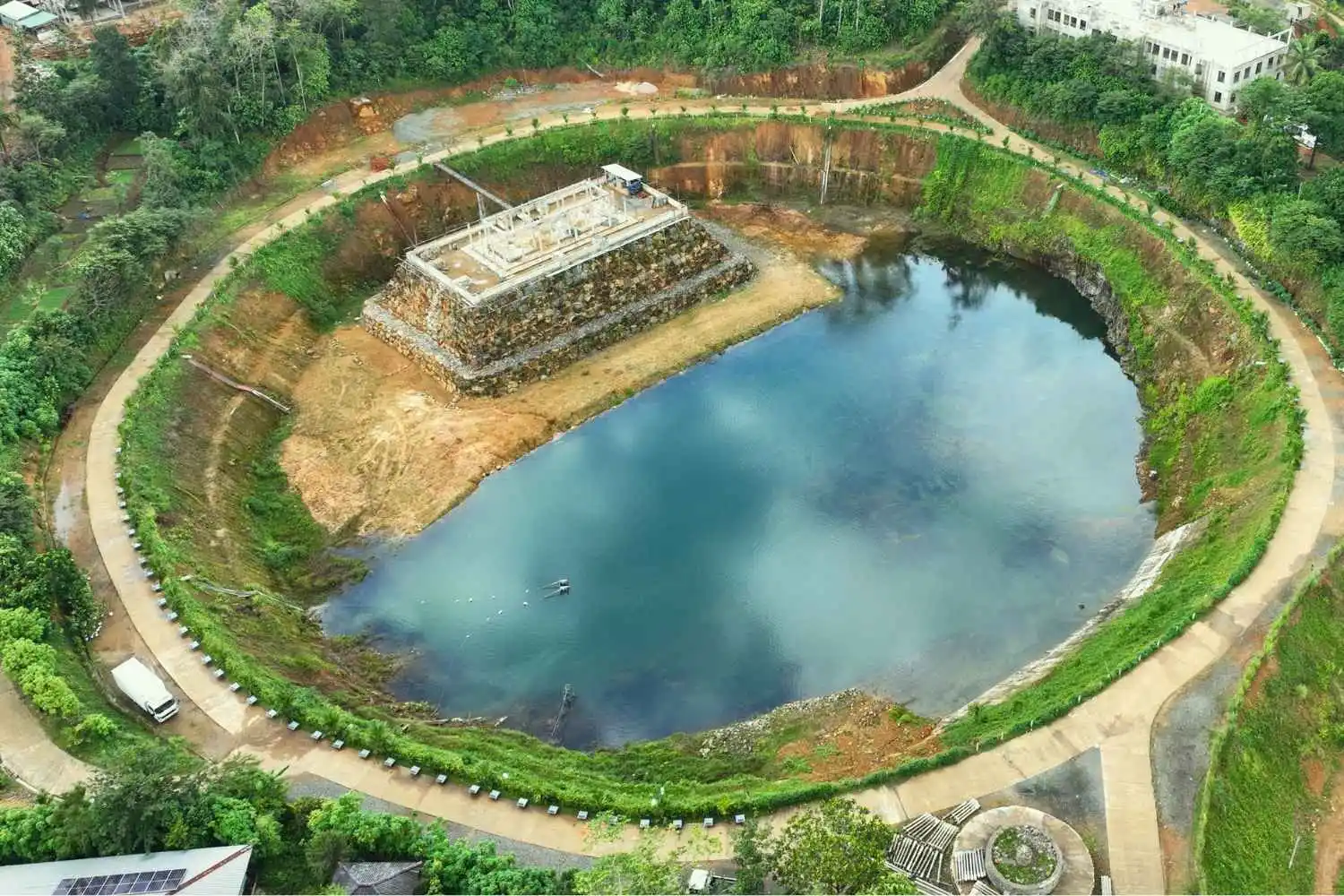 sri-lanka-noble-water-reservoir